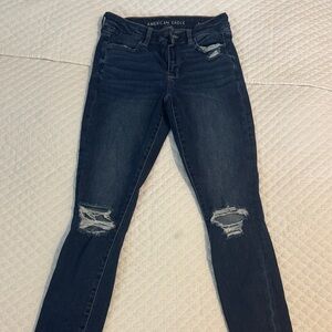 American Eagle Outfitters Women's Distressed Dark Blue Skinny Jeans
